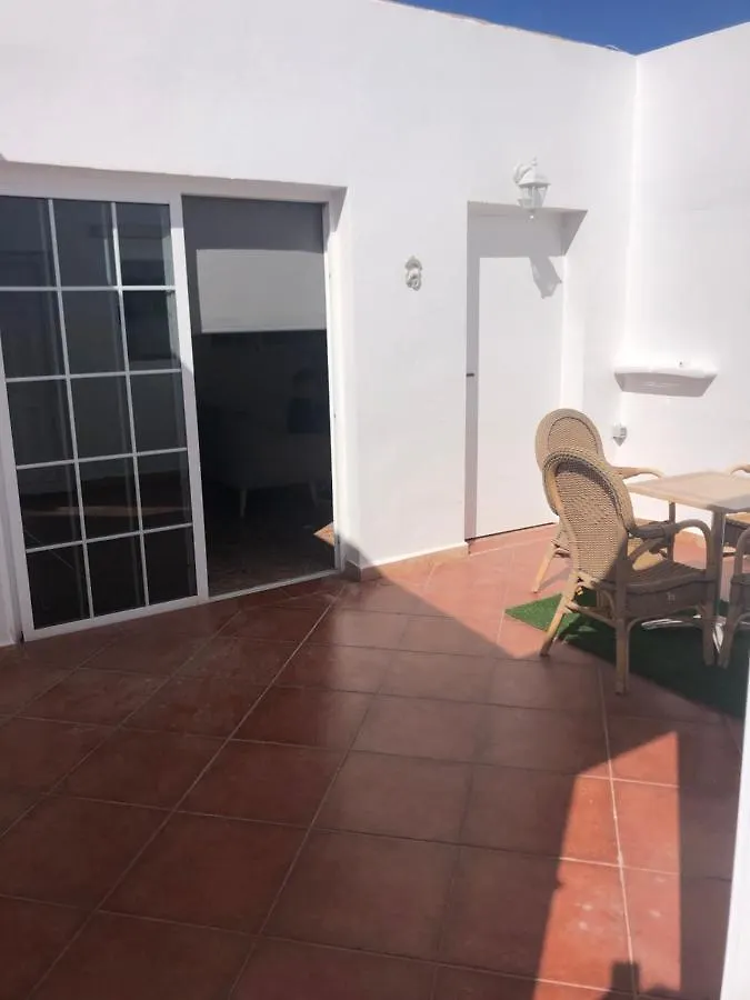Apartamentos Elena Lajares 0*,