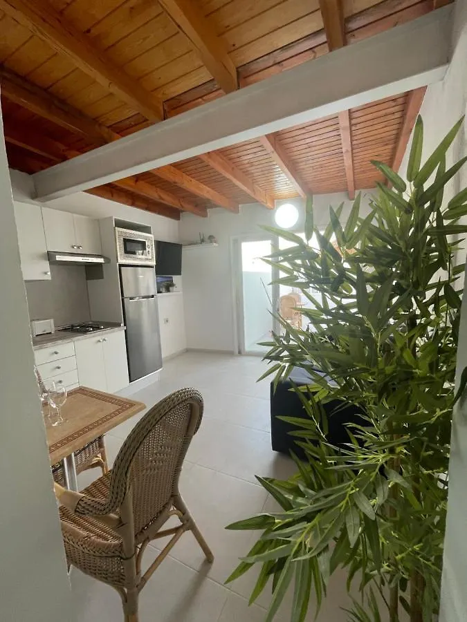 Apartamentos Elena Lajares