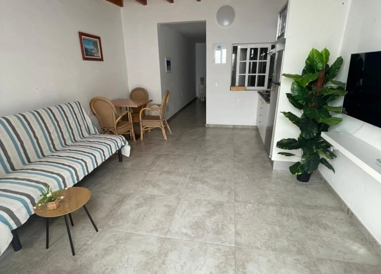 Apartamentos Elena Lajares